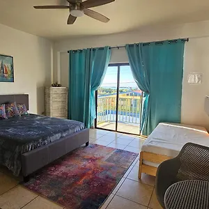 https://parguera-suites-room-la-parguera-lajas-pr.comcaribbean.com